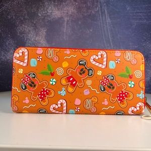 Loungefly: Disney Gingerbread AOP Zip Around Wallet